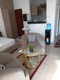 Whitehouse Ivory - Mombasa - 1