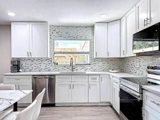 The Grand Gathering House 11BR 6BA - 9