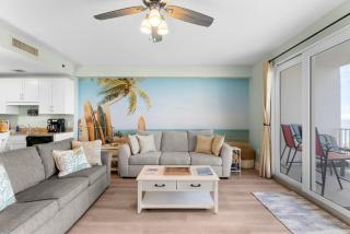 Living Right at Laketown Wharf #1016 by InJoy Vacations - 4