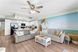 Living Right at Laketown Wharf #1016 by InJoy Vacations - 2