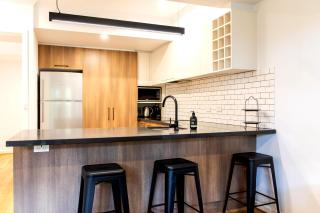 Luxury spacious 2 Bedroom Fitzroy Apartment - 2