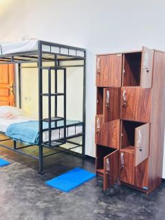 Glowhaven Hostel - 1