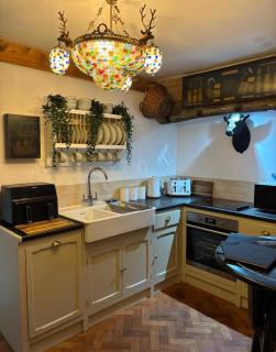 Cliff View Cottage Matlock Bath - 6