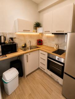 Galazio suites 3 Seaside - Salamina - 7
