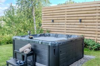 Stort hus med jaquzzi - 3