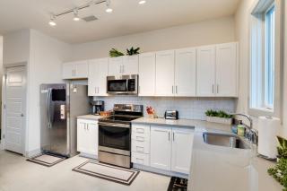 Spacious 2BR Nashville Retreat, Near The Gulch - 5