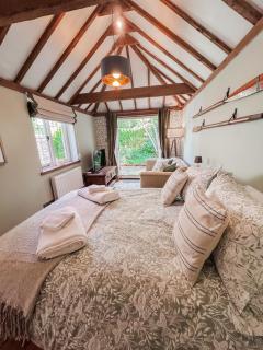 The Willow Nest - 6
