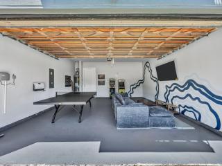 Pickleball Paradise near Universal Resort and Lake Lewisville with Game Room - 3