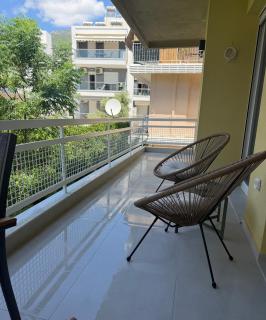 Loutraki Sea Breeze Sunset Apt - 4
