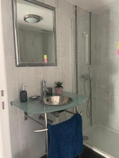 charming one bedroom flat - 4