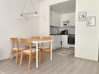 Modern Home Away for 5 - 8