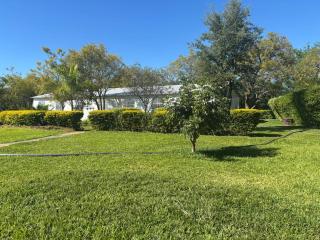 Dopiro Lodge and Gardens - 1