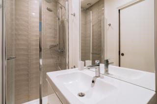 Charming 1BD Apartment w intimate Patio Jaurès ! - 2