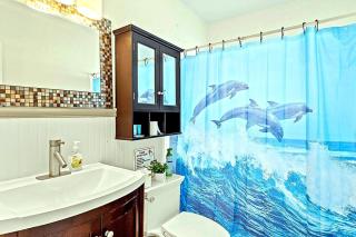 Anna Maria Island 4BR 2BA BBQ Mini Golf Sleep 16 - 2