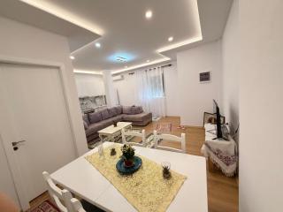 Hana Apartment - 3