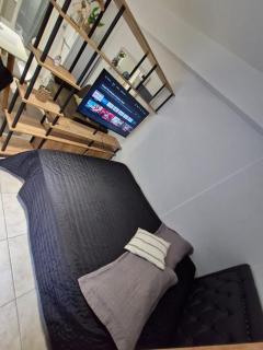 Moderno monoambiente con patio en Pichincha - 6