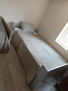 Appartement calme, emplacement stratégique, proche de toutes commodités, de l'autoroute, valenciennes, lille, Belgique, wifi, Netflix, parking Gratuits, lave linge, sèche linge - 8