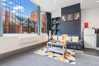 Stylish City-Centre Stay in Leicester Market St - 5