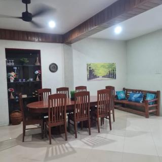 Kismet Corner - 6
