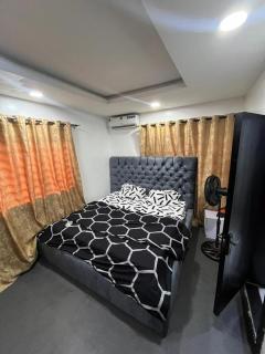 ParamountLuxe 4 bedroom duplex in Ikeja - 7