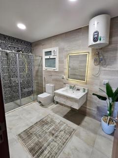 Latin District family flat with beach and pool access - 6