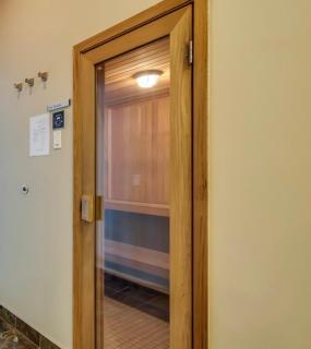 Copper Sky Luxury 5 Star Resort Living - 7