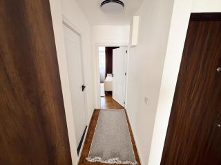 Olive & Oak Apartment - 1