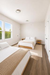 Room with Private Bath Free Parking Easy Access NYC - 0