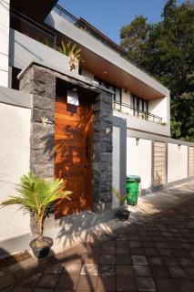 Gana guest house - 8