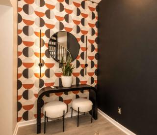 OTR 1BR, Private Balcony, Near Downtown - 2