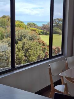 Stunning sea views & golf course - 4