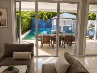 Executive 5 Bedroom Brisbane Family Retreat - 8