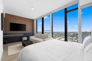 Luxury E11EVEN Miami Suite with Rooftop Pool and City View - 6