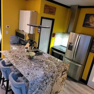 Houston Sweet Spot Townhouse - 5