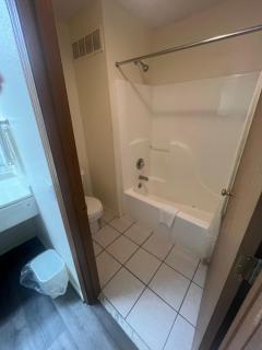 Budget Inn & Suite - 8