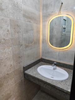 Prime Downtown Cairo Apartment Steps to Everything - 2