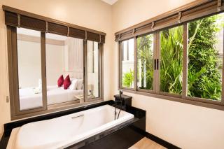 2BR Villa Lush Garden & Private Pool at Rawai - 7