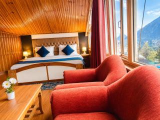 Hotel Out Town Manali !! Parking ! Lift ! Near Mall Road ! Top Rated Family Hotel - 9