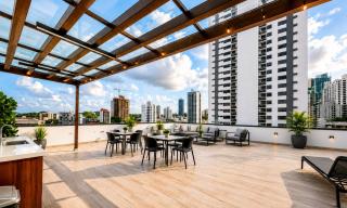 Luxury City Ocean View Apartment Prime Location - 9