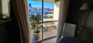 Apartamento céntrico con balcon - 1