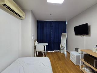 The closest to Metro, Sinchon Urban Nest for you! #신촌 #Sinchon #홍대 #Hongdae - 1