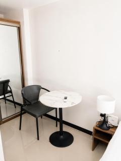 Modern NBC Apartment - 9