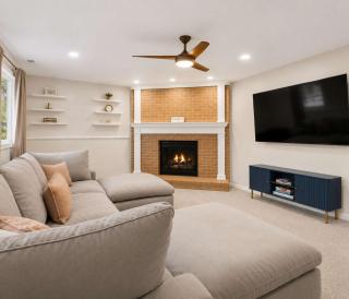 5BR & Game Room, Bridge Park & Zoo, Sleeps 12 - 9