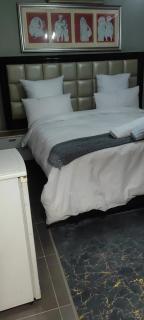 Choosers Palace Hotel Room 4 - 5