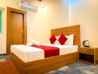Hriday bihari kunj hotel Near Prem mandir - 1