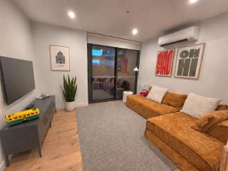 Resort-style apartment by the Yarra, 15 min to CBD - Melbourne - 0