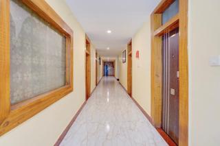Palette Hotel Regency Valley View Pahalgam By CheckIn - 5