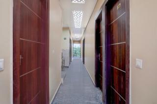 Super Townhouse Jagannath Temple Noida Formerly Moonlit - 6