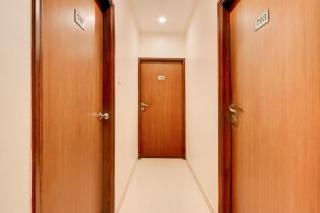 Super Townhouse Oak Ramdaspeth Downtown - 6