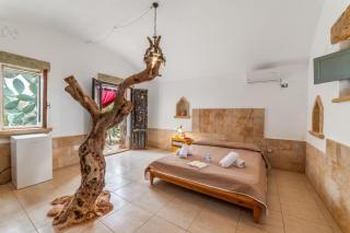 Villa Fontanelle Double Room 1 - Happy Rentals - 0